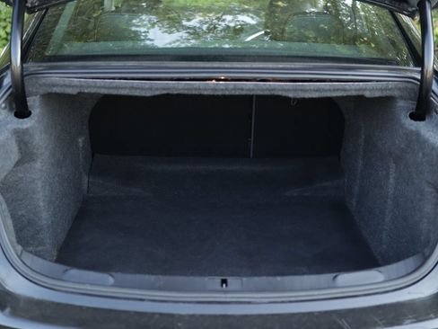 Used 2016 Chevrolet Impala LTZ FWD image 28