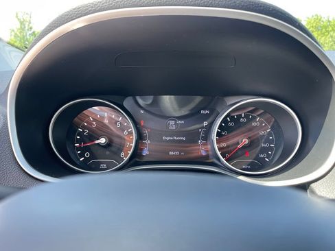 Used 2020 Jeep Compass Limited w/ Rear Convenience Group AWD/4WD image 9