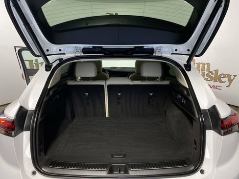Used 2021 Buick Envision Essence FWD image 22