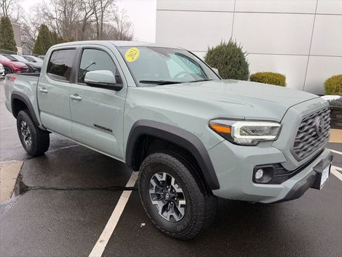 Used 2023 Toyota Tacoma TRD Off-Road w/ TRD Premium Off Road Package image 1