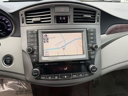 Used 2011 Toyota Avalon Limited image 36