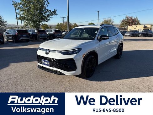 New 2026 Volkswagen Tiguan SE R-Line image 1