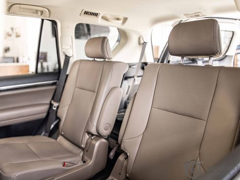 Used 2020 Lexus GX 460 Premium image 31