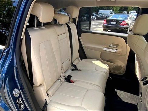 Used 2020 Mercedes-Benz GLB 250 4MATIC image 16