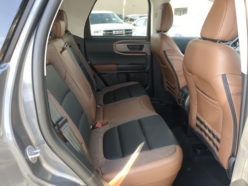 Used 2025 Ford Bronco Sport Outer Banks image 32