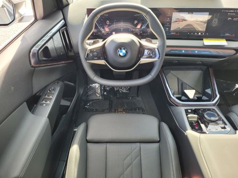 New 2025 BMW X3 xDrive30i w/ Convenience Package image 12