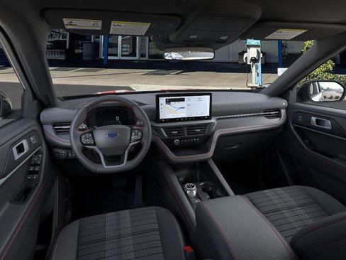 New 2026 Ford Explorer ST-Line w/ ST-Line Street Pack image 9