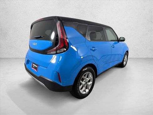 Used 2023 Kia Soul S FWD image 4