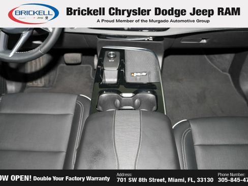 Used 2025 Buick Enclave Preferred FWD image 30