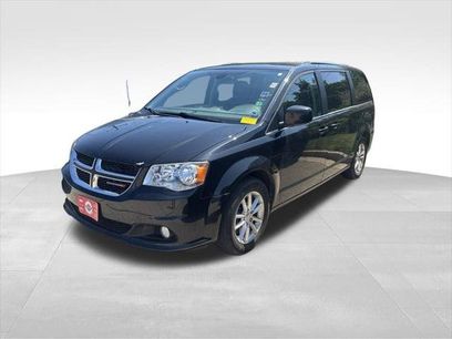Certified 2019 Dodge Grand Caravan SXT