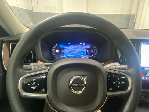 Used 2023 Volvo XC60 B5 Plus w/ Climate Package AWD/4WD image 15