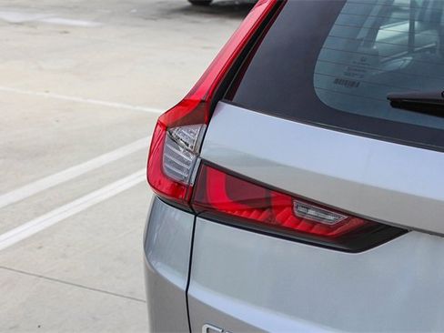 Used 2023 Honda CR-V LX image 8