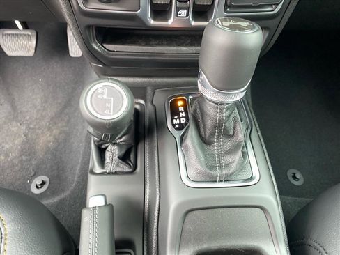 New 2026 Jeep Wrangler Unlimited Sahara w/ Whitecap Package AWD/4WD image 8