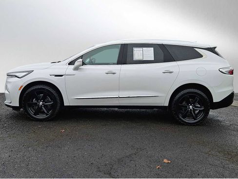 Used 2023 Buick Enclave Essence w/ Experience Buick Package image 6