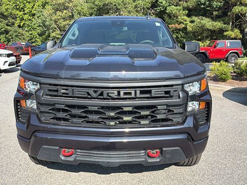 Used 2024 Chevrolet Silverado 1500 Custom Trail Boss w/ LPO, Dark Essentials Package AWD/4WD image 3