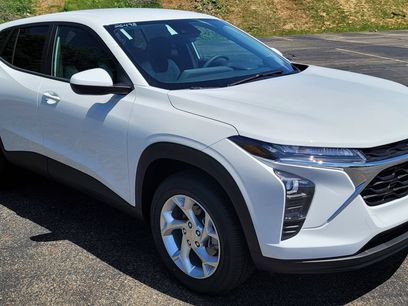 New 2026 Chevrolet Trax LS w/ LS Convenience Package