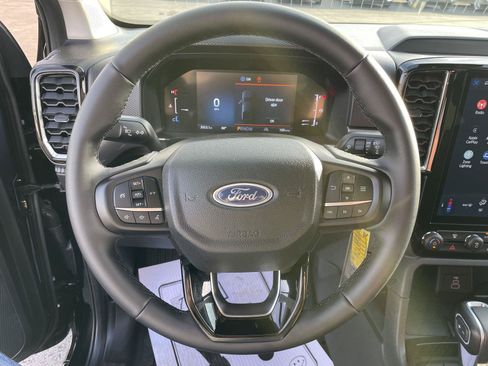 Used 2025 Ford Ranger XLT w/ FX4 Off-Road Package AWD/4WD image 15