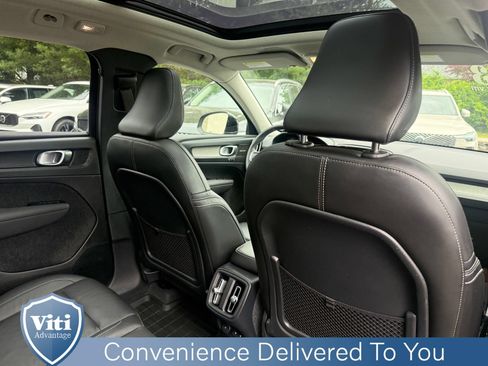 Certified 2023 Volvo XC40 B5 Ultimate w/ Protection Package Premier AWD/4WD image 27