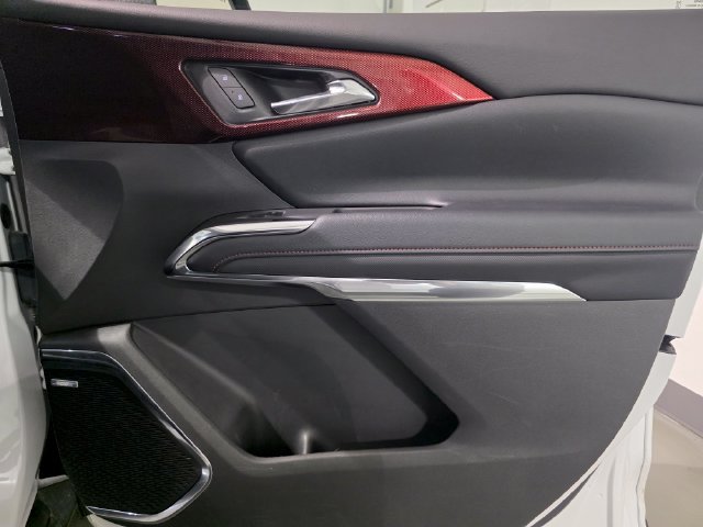Used 2025 Chevrolet Traverse Z71 w/ Enhanced Driving Package AWD/4WD image 32