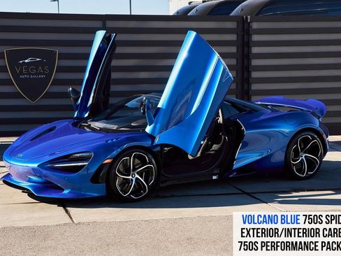 Used 2024 McLaren 750S Spider image 1