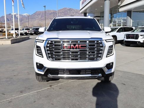 New 2026 GMC Yukon XL Denali w/ Denali Reserve Package image 9