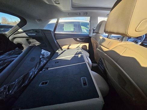 Used 2021 Audi Q8 Premium w/ Black Optic Package image 9