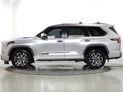 Used 2025 Toyota Sequoia Limited image 5