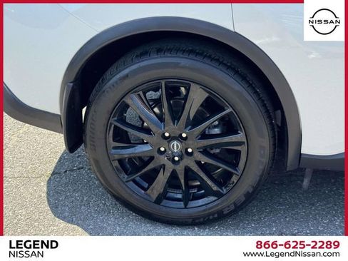 Used 2024 Nissan Murano SV w/ SV Midnight Edition Package AWD/4WD image 10