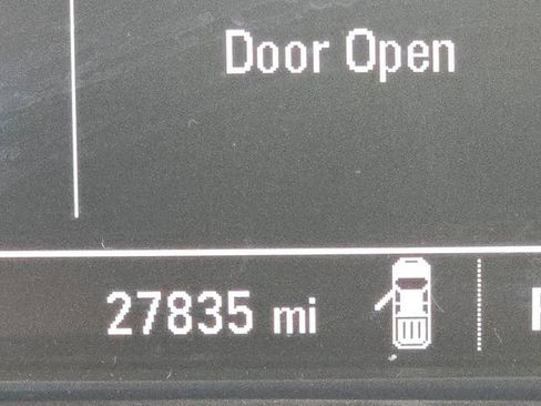 Used 2022 Chevrolet Colorado LT w/ Fleet Safety Package image 30