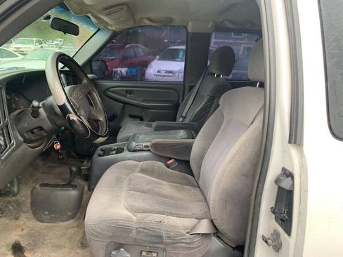 Used 2005 Chevrolet Silverado 2500 W/T AWD/4WD image 10