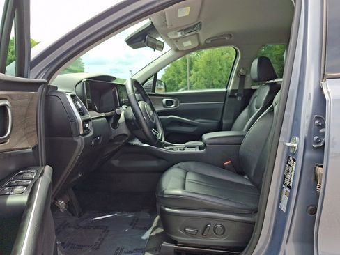 Used 2022 Kia Sorento S AWD/4WD image 13
