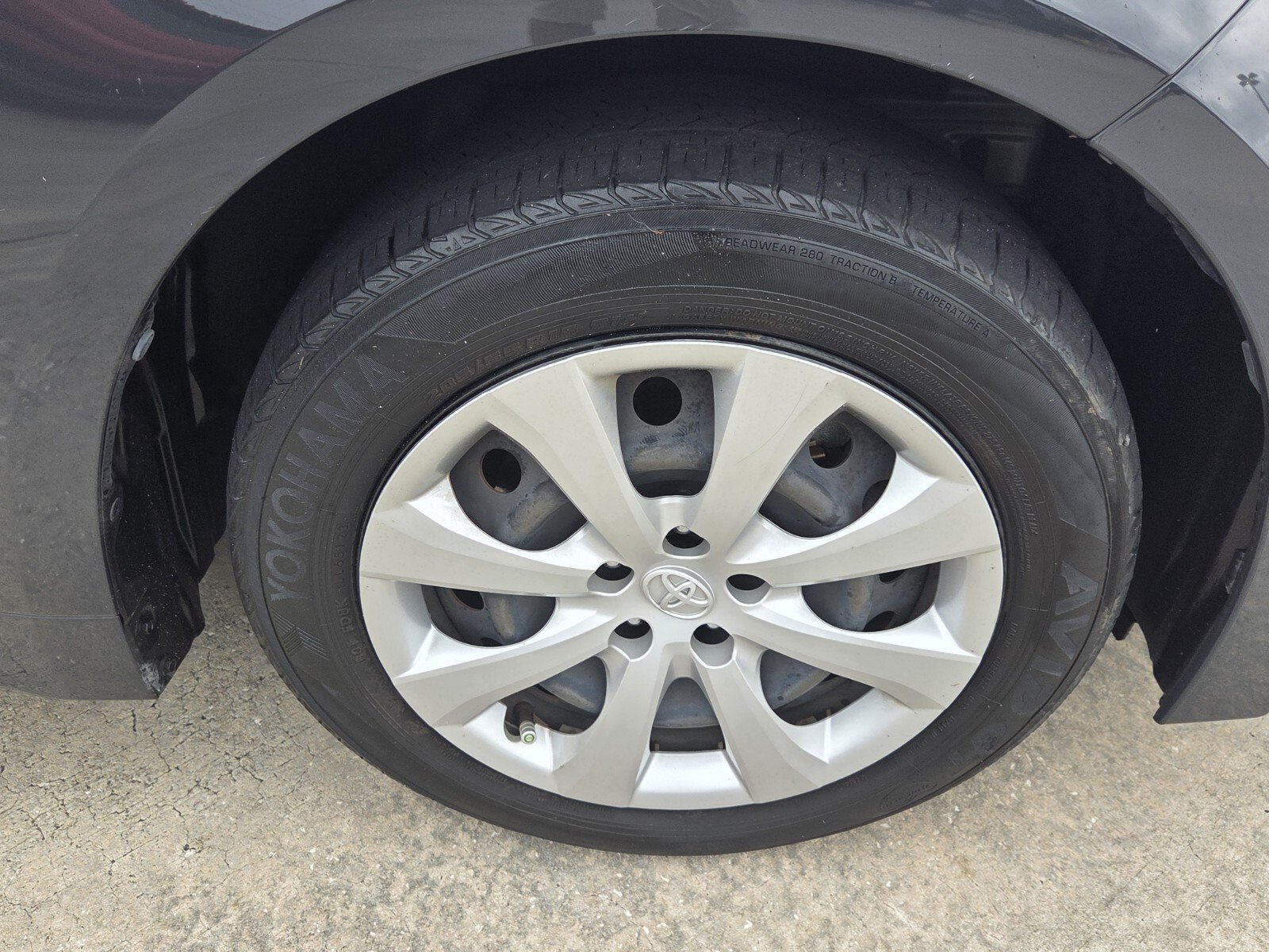 Certified 2024 Toyota Corolla LE FWD image 11
