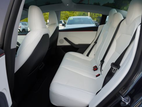 Used 2026 Tesla Model 3 RWD image 5