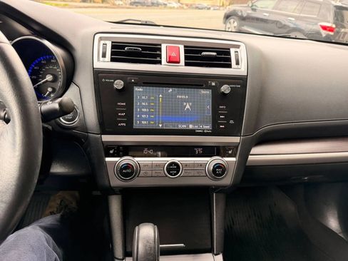 Used 2016 Subaru Legacy 2.5i Limited image 13