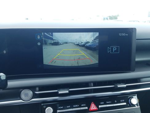 Certified 2025 Hyundai Santa Cruz SE image 20