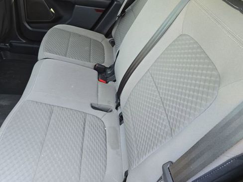 Used 2022 Ford Escape SE w/ SE Sport Appearance Package image 12