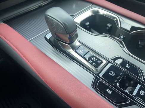 Used 2024 Lexus RX 500h F Sport w/ Convenience Package image 38