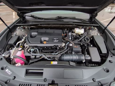 Used 2024 Lexus ES 300h Ultra Luxury image 14