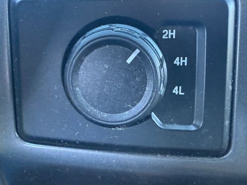 Used 2016 Ford F150 XLT image 16