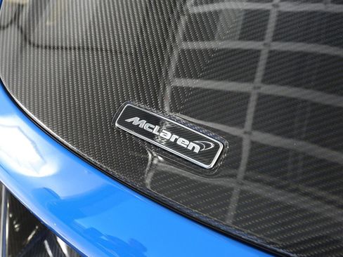 Used 2018 McLaren 720S Performance RWD image 18