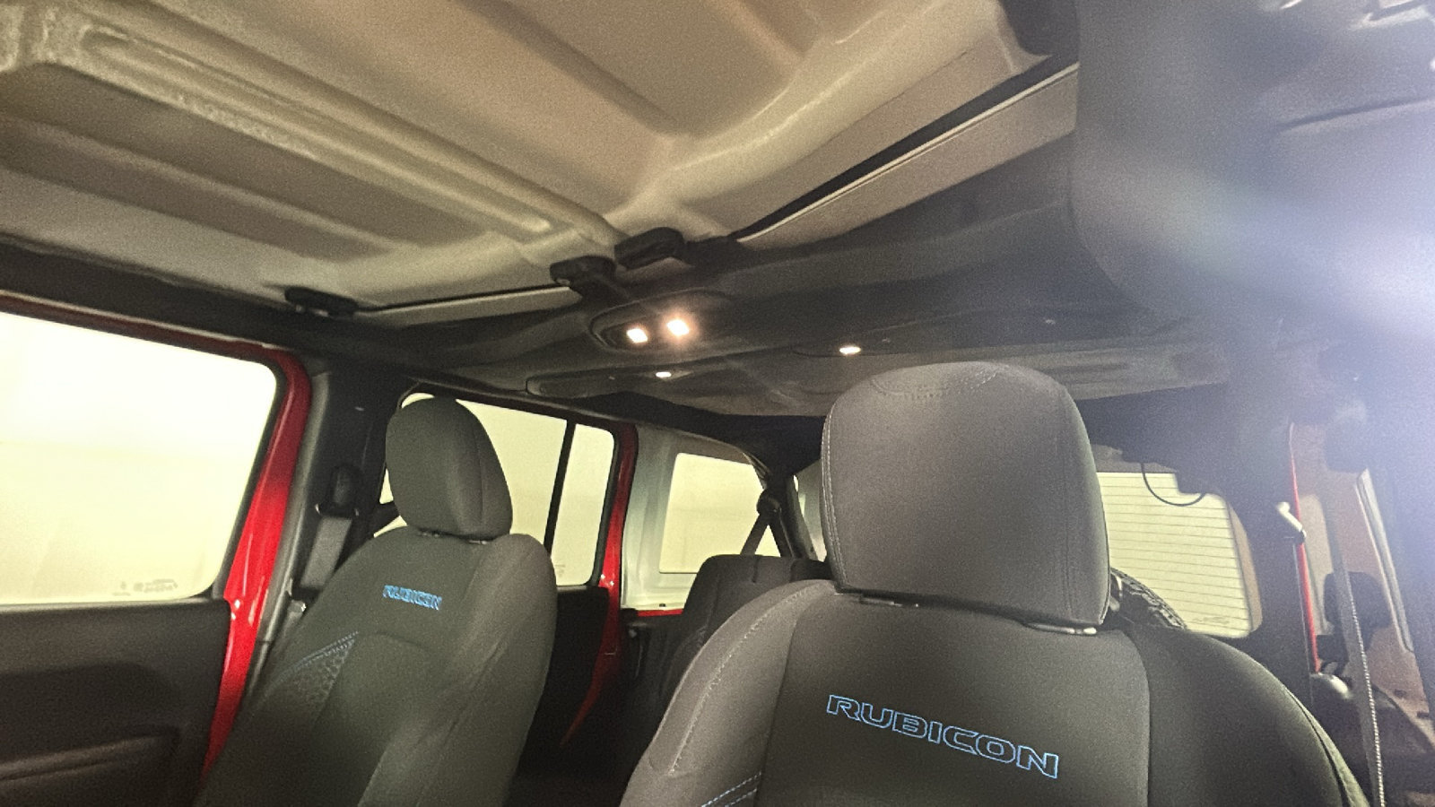 Used 2024 Jeep Wrangler Unlimited Rubicon 4xe AWD/4WD image 14