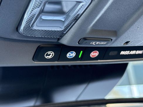 Used 2025 Chevrolet Silverado 2500 Custom w/ Custom Value Package image 19