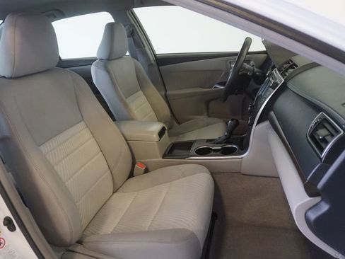 Certified 2017 Toyota Camry LE FWD image 22