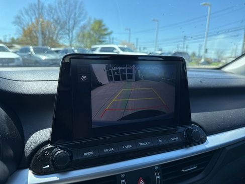 Used 2024 Kia Forte LXS FWD image 19