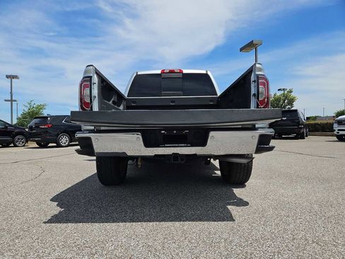 Used 2018 GMC Sierra 1500 SLT AWD/4WD image 61