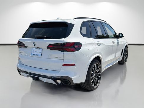 New 2026 BMW X5 xDrive40i w/ M Sport Package AWD/4WD image 3