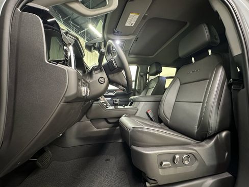 Used 2026 GMC Sierra 1500 Denali w/ Denali Reserve Package AWD/4WD image 28