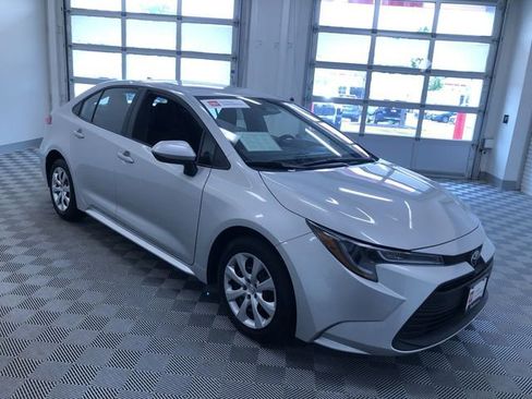 Certified 2025 Toyota Corolla LE FWD image 35