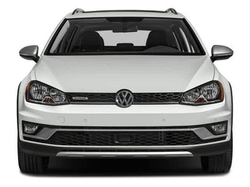Used 2017 Volkswagen Golf Alltrack SE AWD/4WD image 4