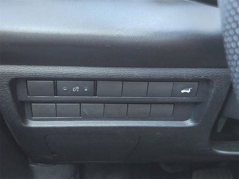 Used 2024 Mitsubishi Outlander SE image 24